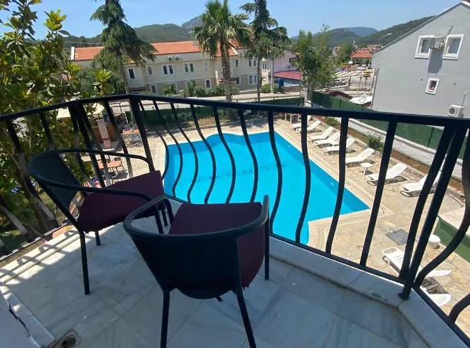 Hotel Greenway *