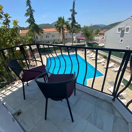 ホテル Greenway *